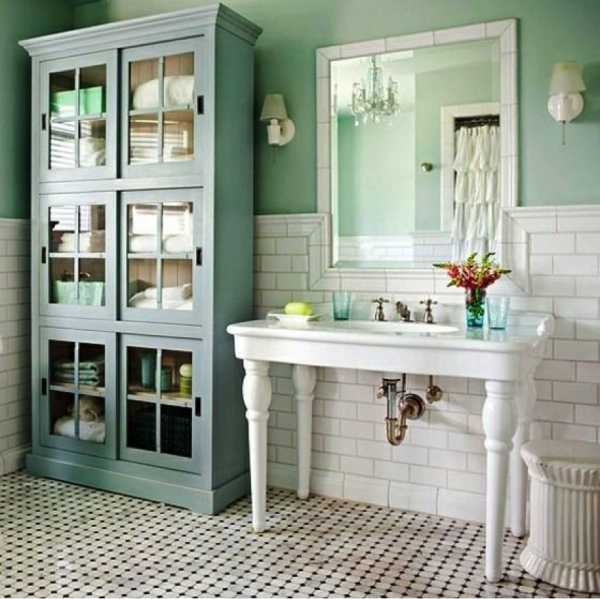 Using Vintage Furniture To Increase The Beauty Of Your Bathroom