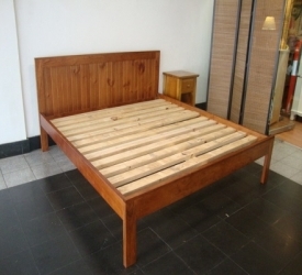 Chunky Panel Bed -Queen